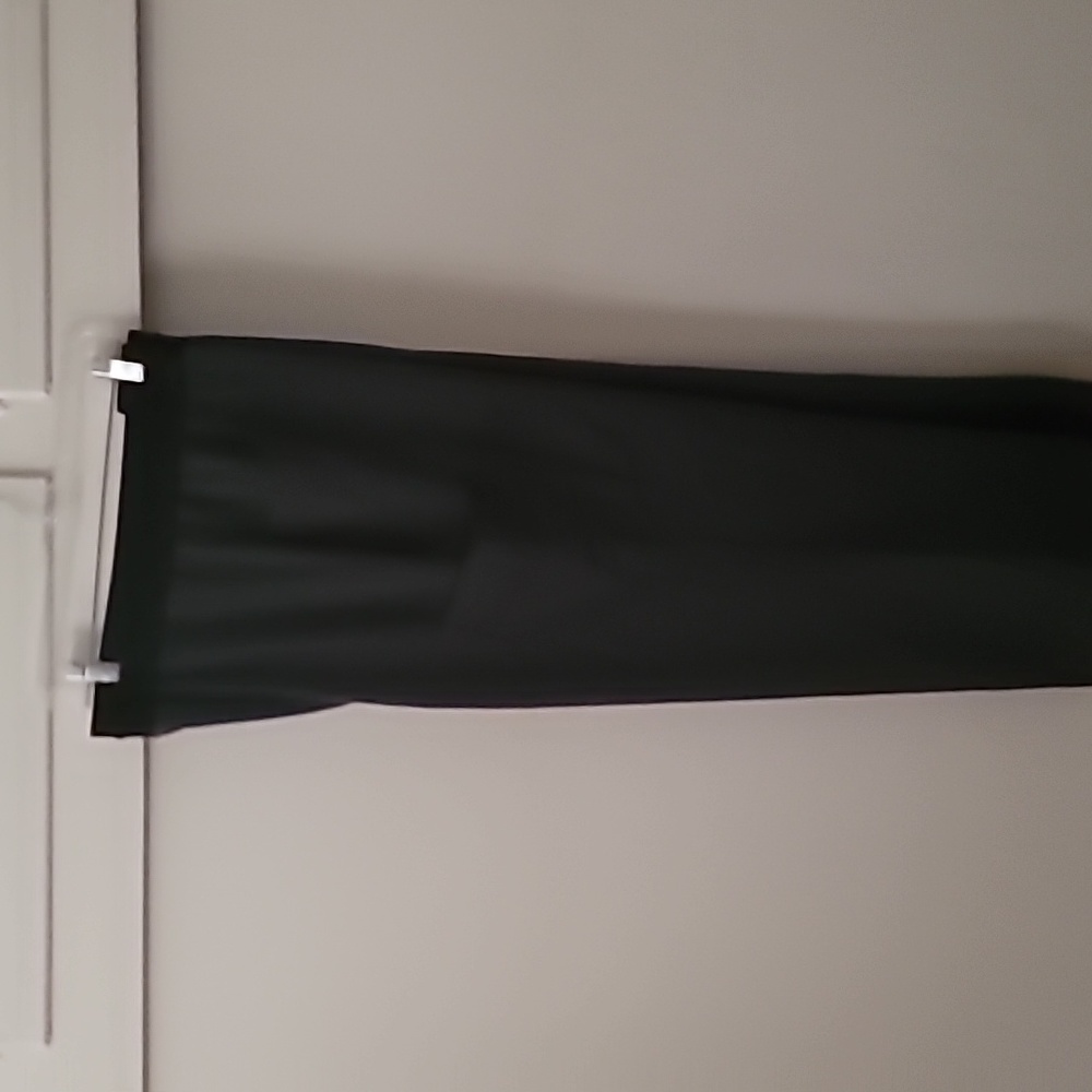 Size XL pants from ave